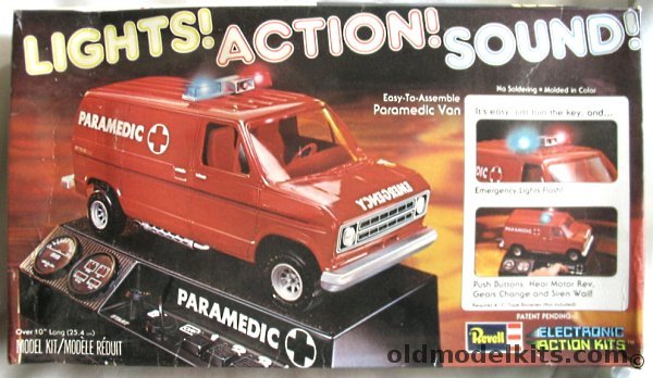 Revell 1/20 Paramedic Rescue Van - Lights! Action! Sound!, H800 plastic model kit